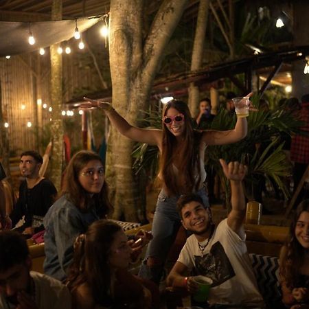 Hidden House Hostel Party Montañita Extérieur photo