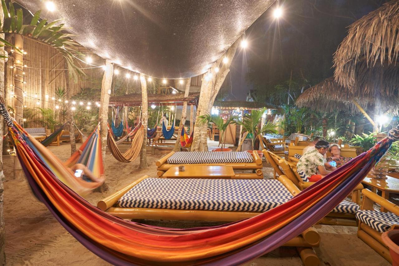 Hidden House Hostel Party Montañita Extérieur photo