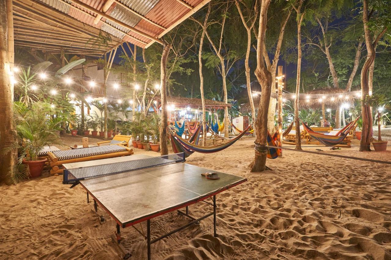 Hidden House Hostel Party Montañita Extérieur photo